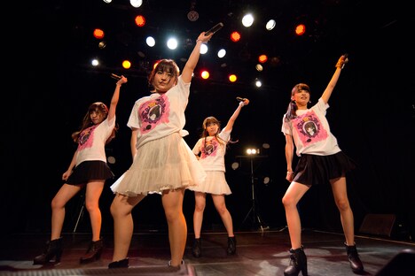 GALETTe保坂朱乃卒業ライブ「卒業～新たなスタートへ!!」の様子。