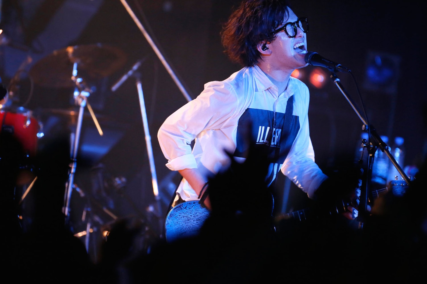 田邊駿一（Vo, G）（撮影：石井亜希）