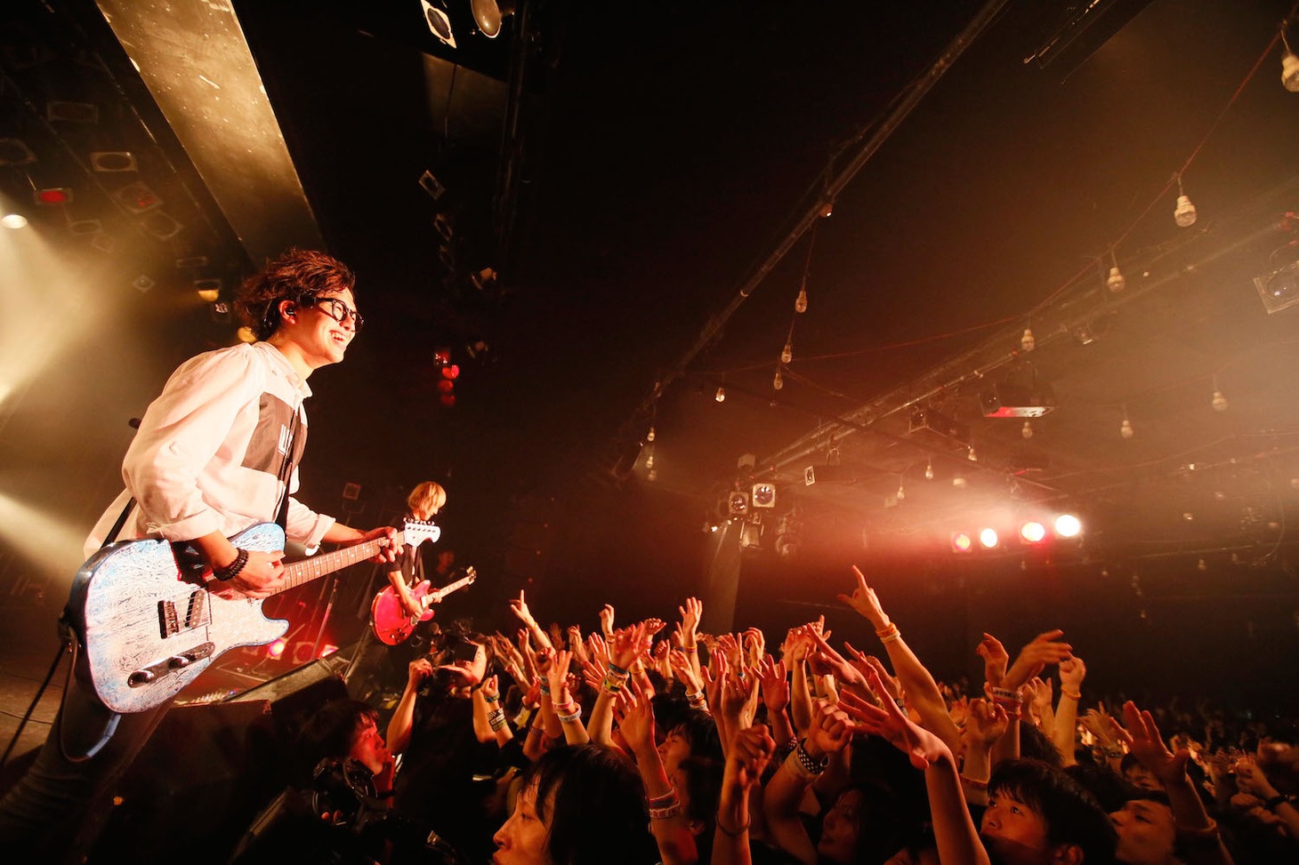 BLUE ENCOUNT「TOUR2014 ROOKIE’S HIGH」追加公演の様子。（撮影：石井亜希）