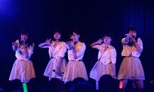 「Juice=Juice ファーストライブツアー2014～2015 News=News」東京・新宿ReNY公演の様子。