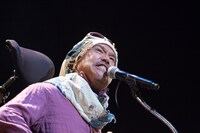 奥野敦士（Vo / ROGUE）