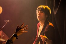 村上学（G, Vo / テスラは泣かない。）（Photo by  Daisuke Sakai）