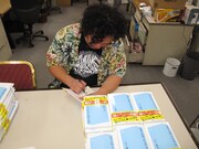 ヴィレッジヴァンガードのPOPを書くロマン優光。