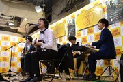 忘れらんねえよフィルハーモニー交響楽団によるインストアライブの様子。