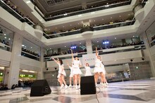 「アンジュルム『大器晩成／乙女の逆襲』 発売記念ミニライブ＆握手会」の「アンジュルム『大器晩成／乙女の逆襲』 発売記念ミニライブ＆握手会」の様子。