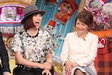 左から依布サラサ、石川セリ。(c)日本テレビ