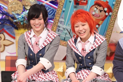 左から山本彩、木下百花。(c)日本テレビ