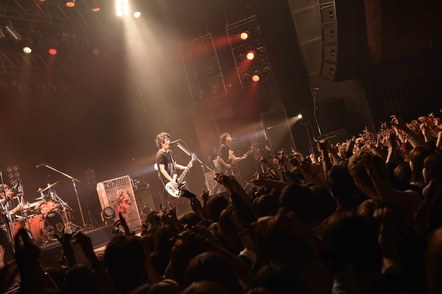 AKi「AKi 1st Solo LIVE "A Feeling Begins to Arise"」の模様。（撮影：江隈麗志）