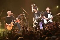 AKi「AKi 1st Solo LIVE "A Feeling Begins to Arise"」の模様。（撮影：江隈麗志）