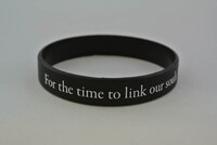 a crowd of rebellion「The Crow」初回限定盤付属の「The Crow オリジナル・ラバーバンド」