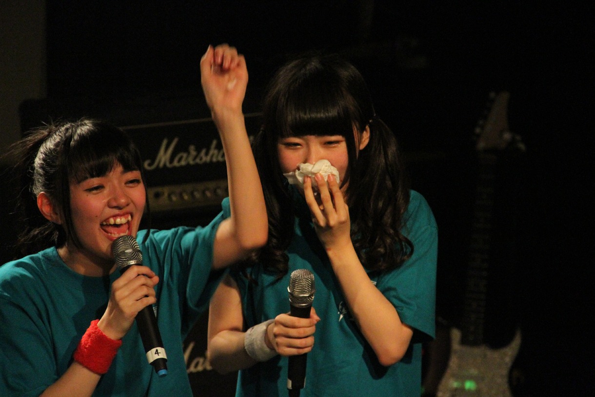 メジャーデビューの条件が発表され鼻血を出す咲山しほ。