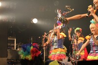 FES☆TIVEのライブの様子。