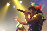 FES☆TIVEのライブの様子。