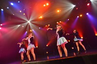 GALETTeによるライブの様子。