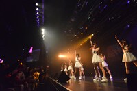 GEMによるライブの様子。