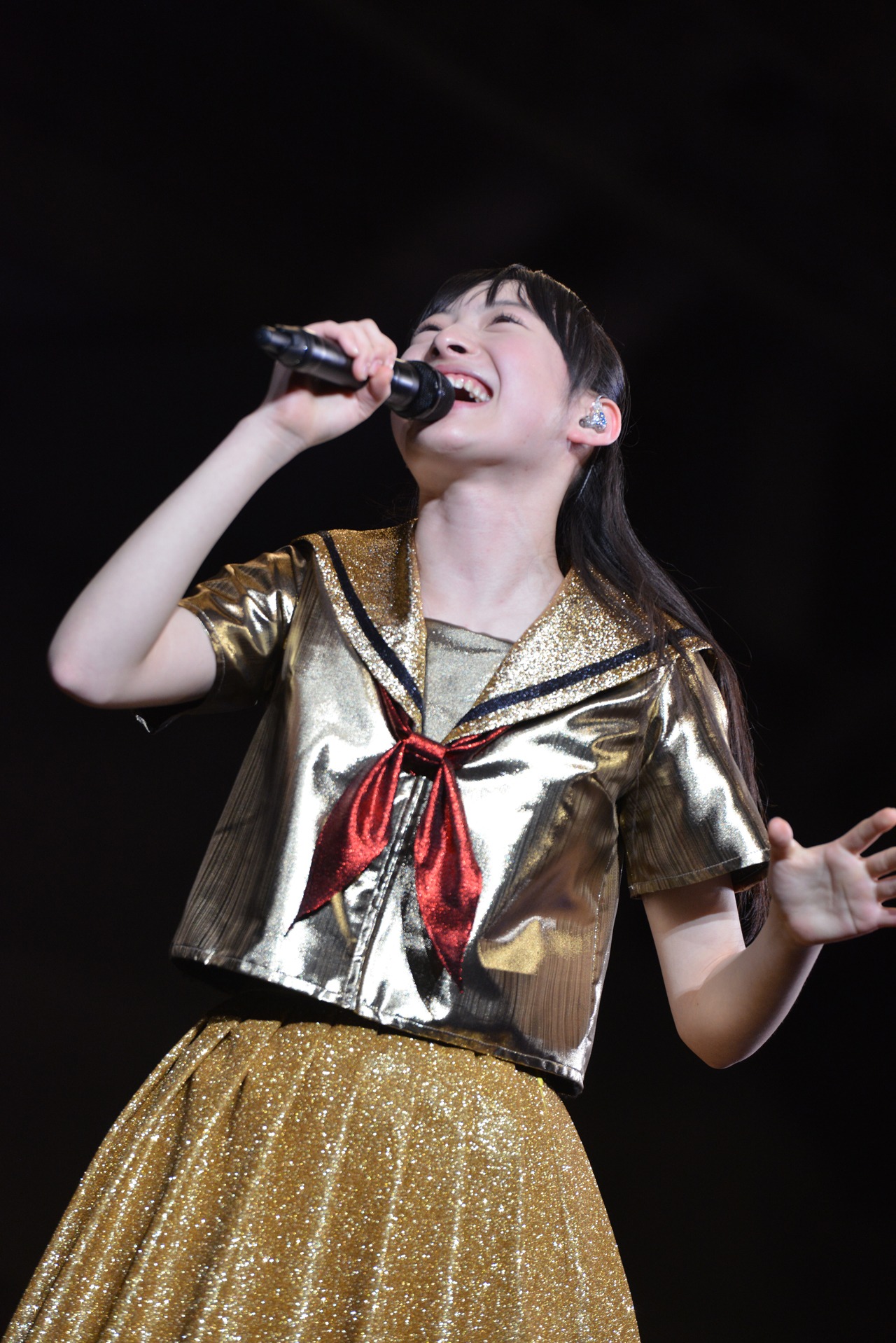 松野莉奈