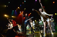 LIFriendsと東京女子流によるコラボレーション。