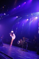 JUJU（撮影：石井亜希）