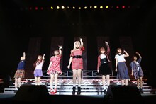「完熟Berryz工房 The Final Completion Box」発売記念イベントの様子。