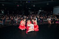 イベント終了後の記念撮影の様子。