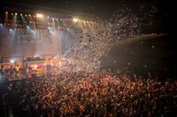 シクラメン「シクライブ 2014-2015 7日間のホームパーティー▽ ～ドキドキワクワク乱乱乱▽～もひとつおまけにRUN RUN RUN!」のライブの様子。