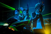 「SAMURIDER」を披露するシクラメン。