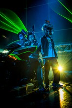 「SAMURIDER」を披露するシクラメン。