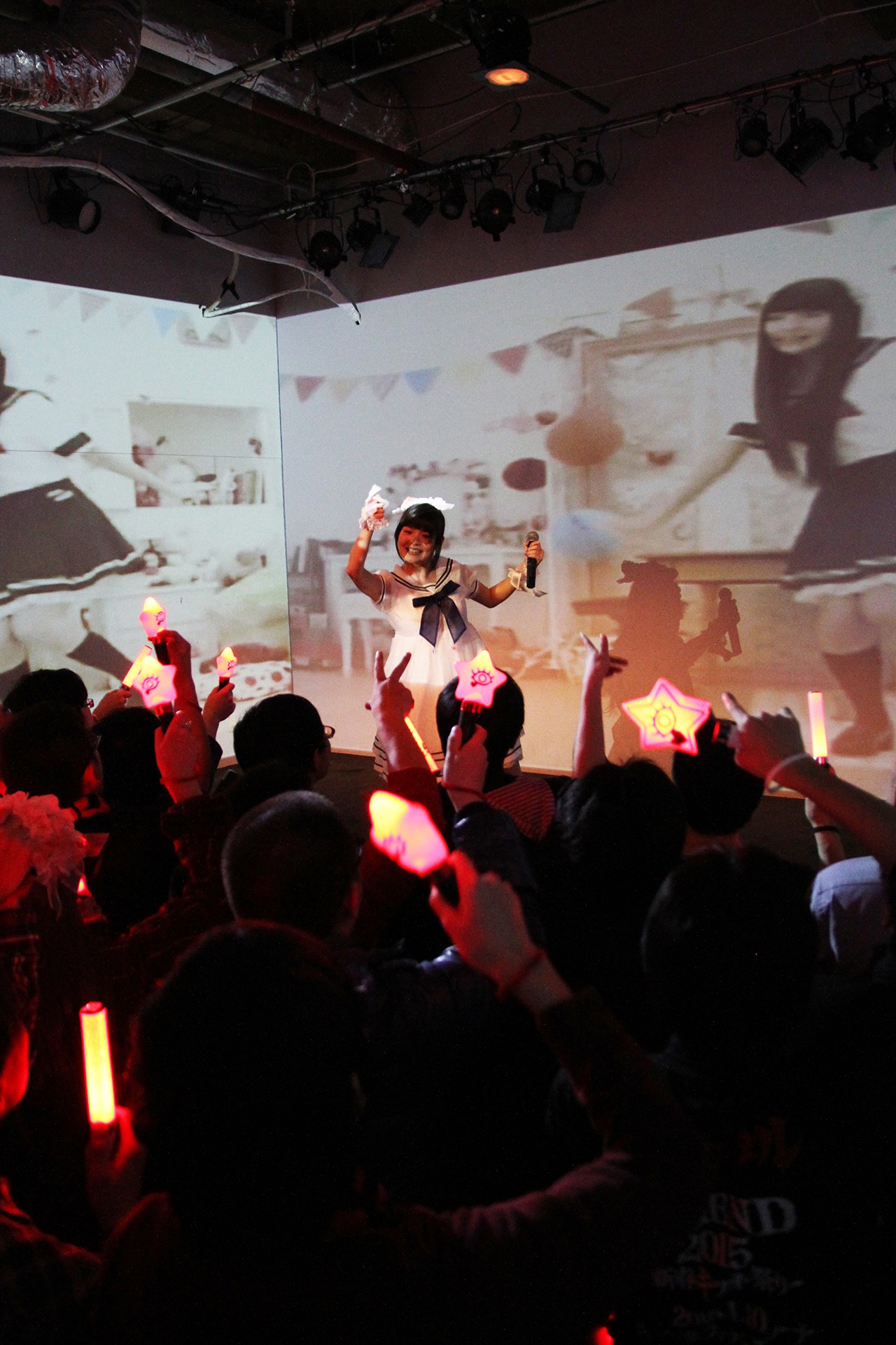 上坂すみれ「天国LIVE」の様子。