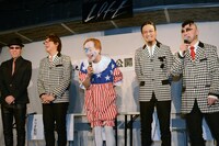 「映画『あっちゃん』完成＆公開決定記者会見」の様子。