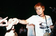 「横山健 -岸田哲平編-」収録カット