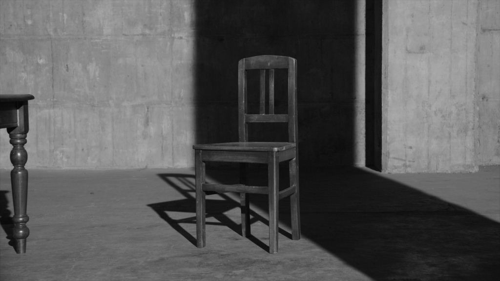 椎名林檎「至上の人生」ビデオクリップのワンシーン。