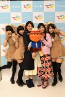 NANAE（7!!）、トミタ栞、あゆみくりかまき、番組キャラクターのポンモップ。