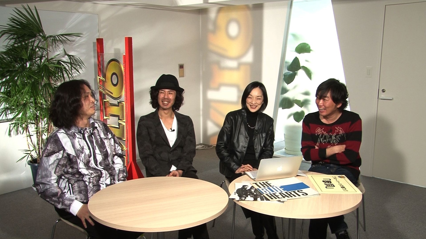 左からhozzy、藤森真一、今井智子、小沢一敬。