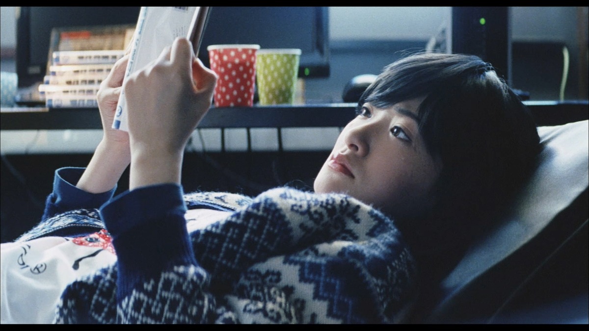 AKB48「Green Flash」ビデオクリップより生駒里奈の涙シーン。