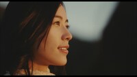 AKB48「Green Flash」ビデオクリップより松井珠理奈の夕景シーン。