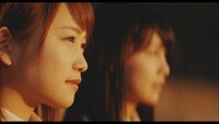 AKB48「Green Flash」ビデオクリップより川栄李奈の夕景シーン。