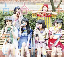 Little Glee Monster「青春フォトグラフ / Girls be Free!」初回生産限定盤ジャケット