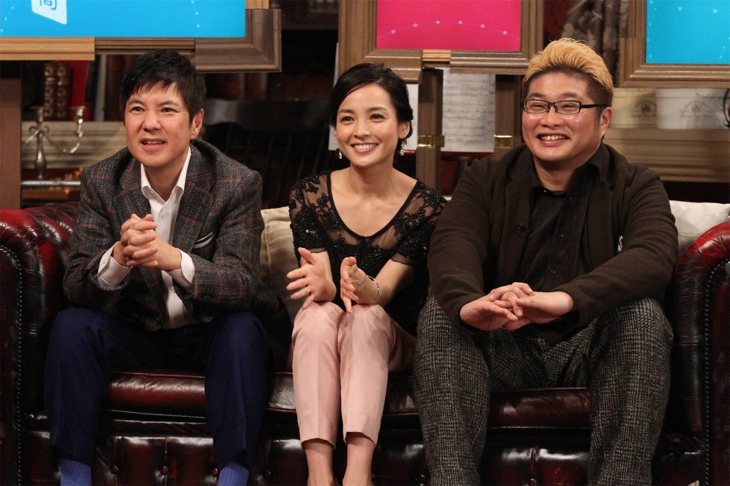 左から関根勤、国仲涼子、松尾諭。 (c)フジテレビ