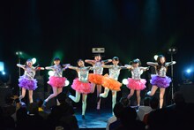 TPD DASH!!によるライブの様子。