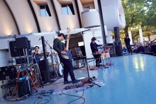 「クラムボン 祝！結成20周年スペシャルフリーライブ at 代々木公園」の様子。（Photo by yoshiharu ota）