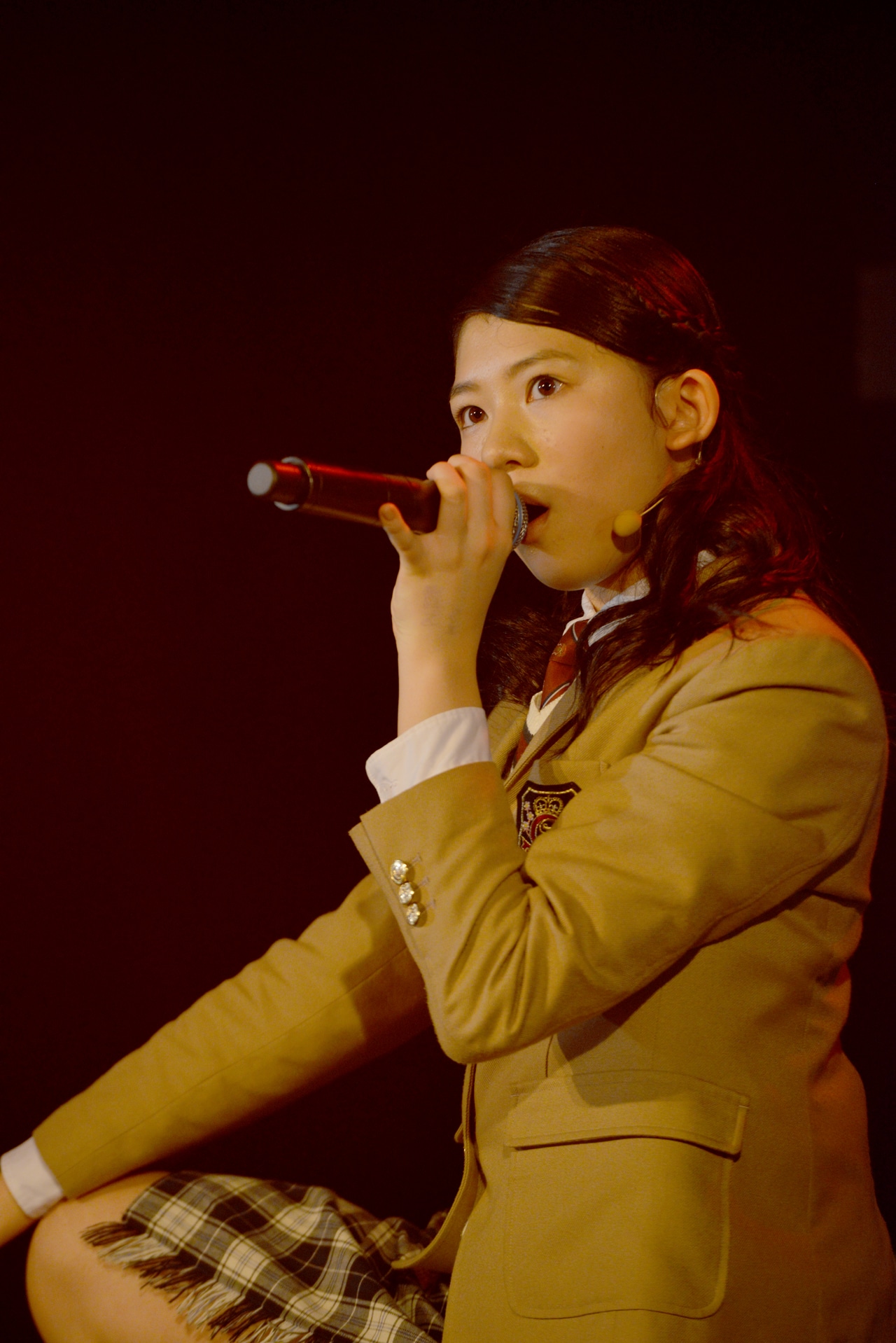 磯野莉音