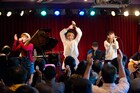 「この3人は運命」まなみのりさ、ライブで絆の深さアピール