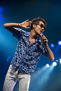 逗子三兄弟の東京・よみうりホール公演の様子。(Photo by Yoshifumi Shimizu)