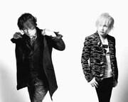 morioni。左から森友嵐士、鬼龍院翔。