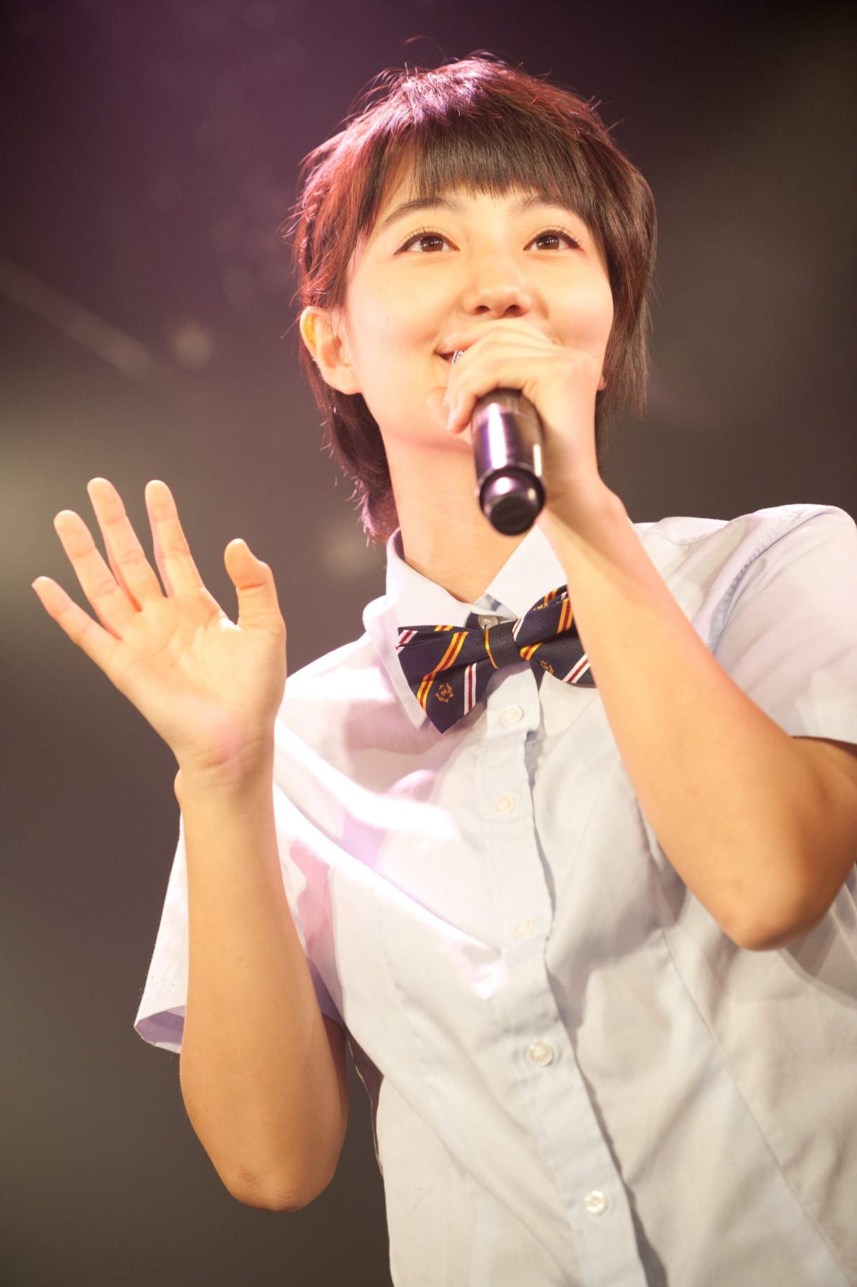 新井愛瞳