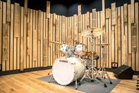 Red Bull Studios Tokyoのドラムブース。