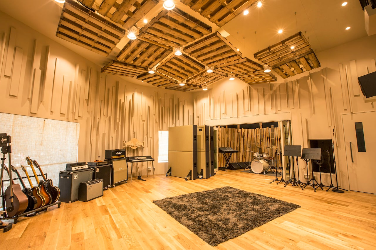Red Bull Studios Tokyoのライブルーム。