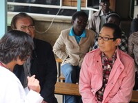 「風に立つライオン（シネマ・ヴァージョン）」を制作するにあたり、ケニアに赴いたさだまさし。