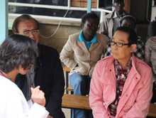 「風に立つライオン（シネマ・ヴァージョン）」を制作するにあたり、ケニアに赴いたさだまさし。