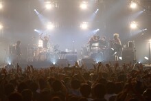 三吉ツカサ写真集「the HIATUS PICTURES FROM ONE NIGHT」掲載写真。